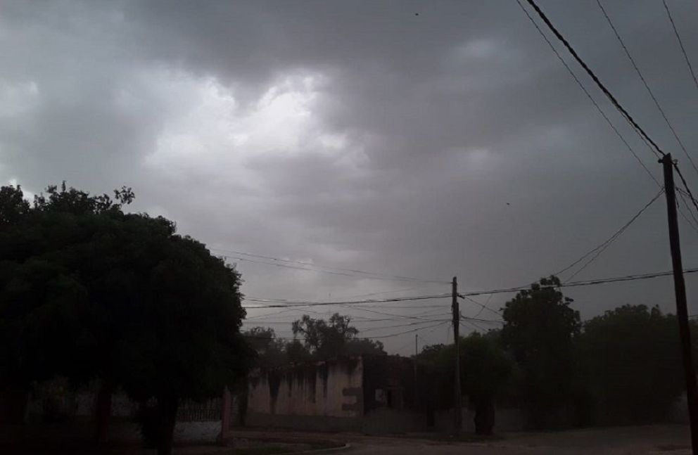 Prevén fuertes tormentas con vientos y actividad eléctrica